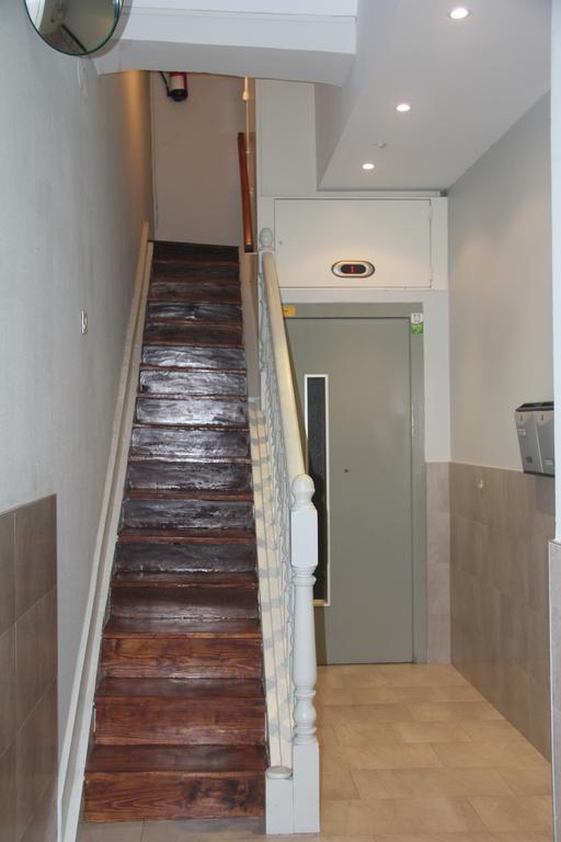 Pension Izar Bat San Sebastián Exterior foto
